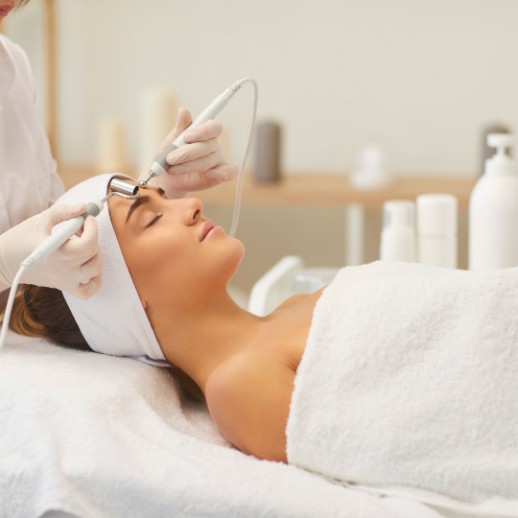 Diamantslibning luksus ansigtsbehandling