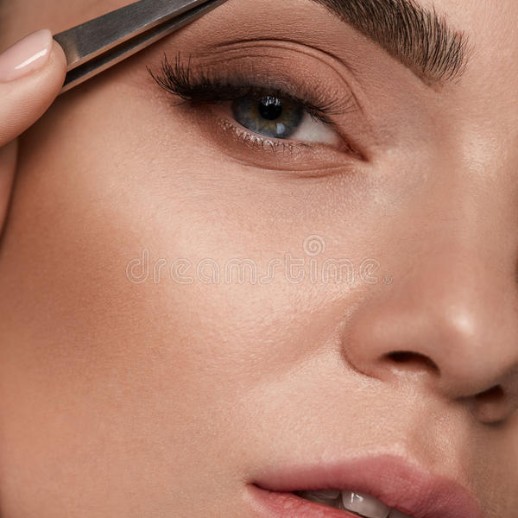 Brow lamination og lash lift med farve