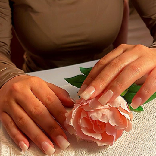 Acryl / Gele (naturligt look)